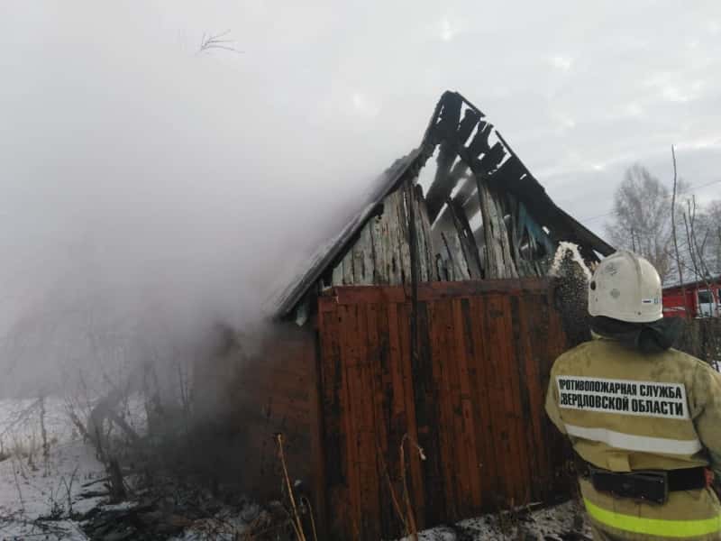 Вечером под Арамилью сгорела баня