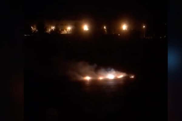 Удар молнии оборвал провод и оставил жителей Арамиля без электричества