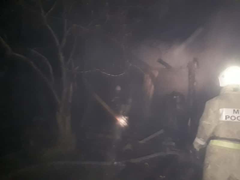 Накануне вечером в Арамиле сгорел гараж