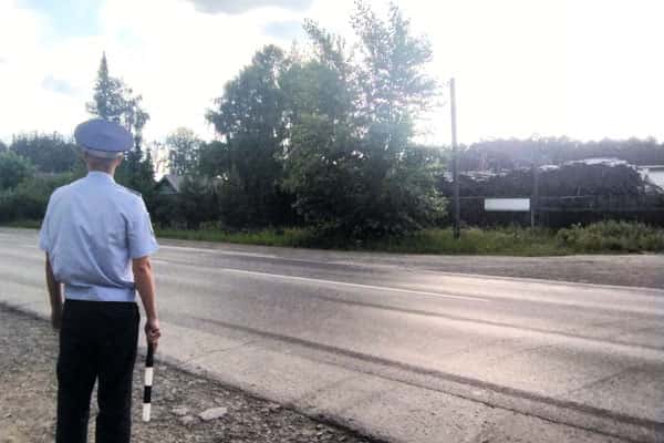 Госавтоинспекция призывает водителей быть аккуратнее на дороге в аномально жаркую погоду