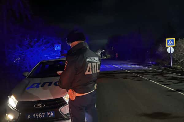 В поселке под Сысертью в ДТП пострадала 13-летняя девочка-пешеход