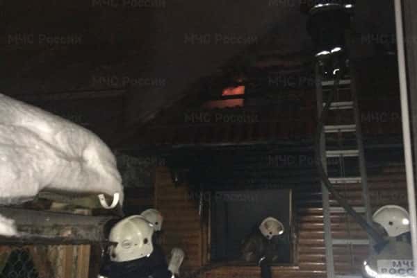 Накануне вечером в Арамиле сгорел частный жилой дом