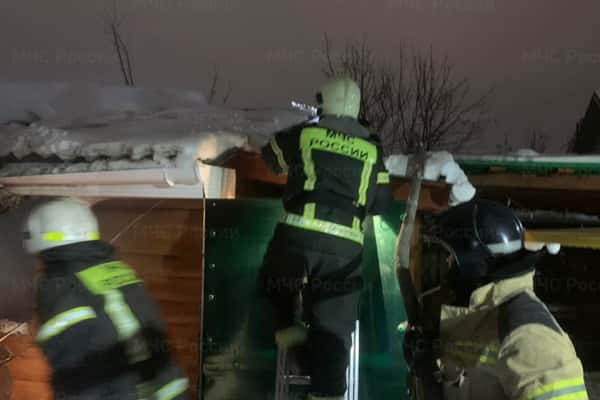 Ночью в Арамиле сгорела частная баня