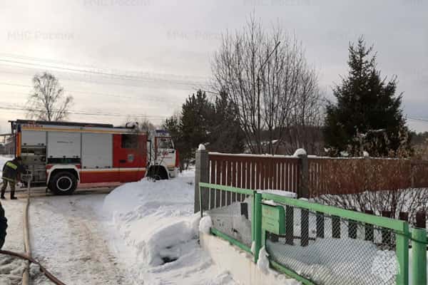 Накануне в поселке под Арамилью горел частный жилой дом