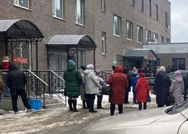 Сотрудников и пациентов Арамильской больницы эвакуировали из-за лжеминирования