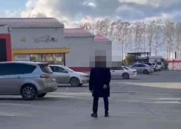 В Арамиле буйный сосед не дает покоя целой пятиэтажке