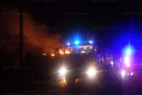 Ночью в Арамиле сгорел садовый дом