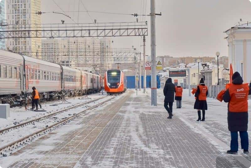 Первый «Финист» из Челябинска с остановкой в Арамиле прибыл в Екатеринбург