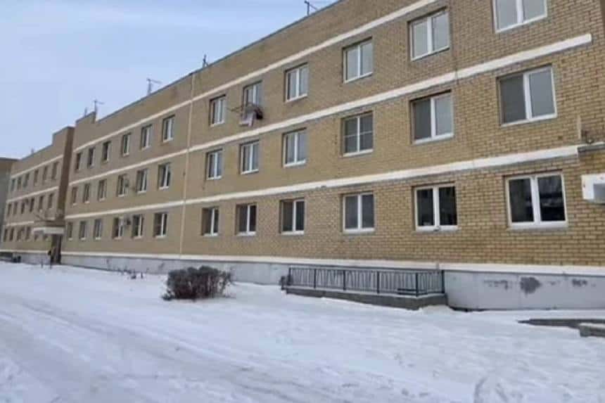 Жительница Арамиля с двумя детьми получила жилье, которое ждала с 2012 года