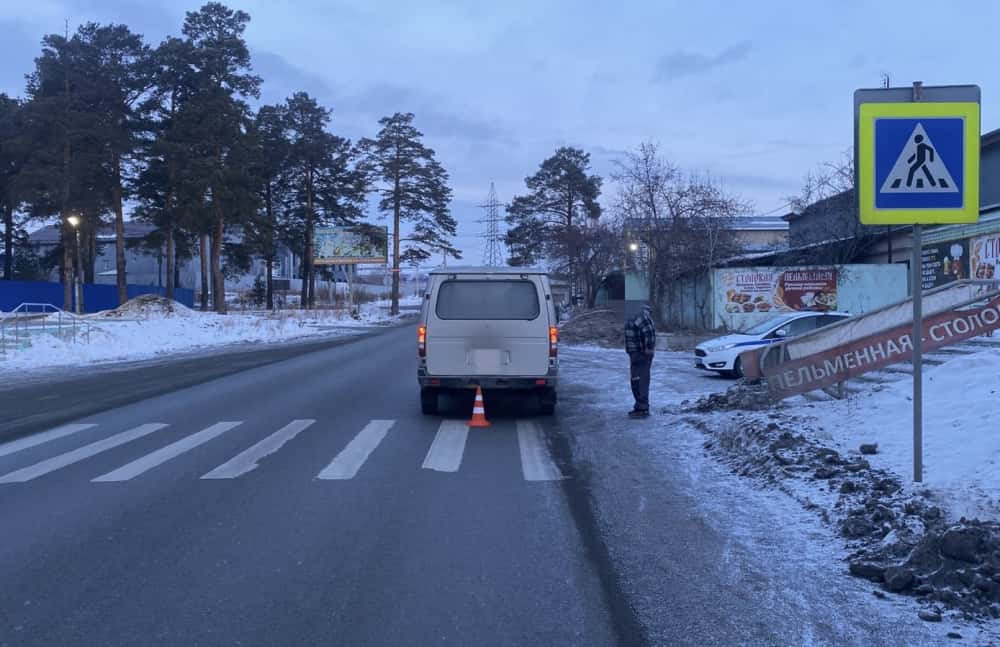 В Арамиле в результате ДТП пострадала пешеход: женщину доставили в больницу