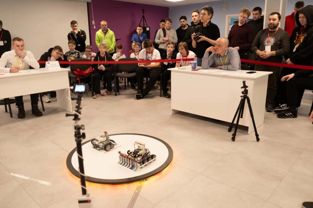 Команда из Арамиля заняла 3 место на всероссийском турнире «Робо битва»