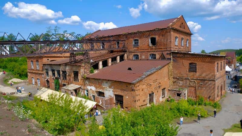 На старинном заводе в Сысерти появится гигантская инсталляция из 15-метрового кружева  