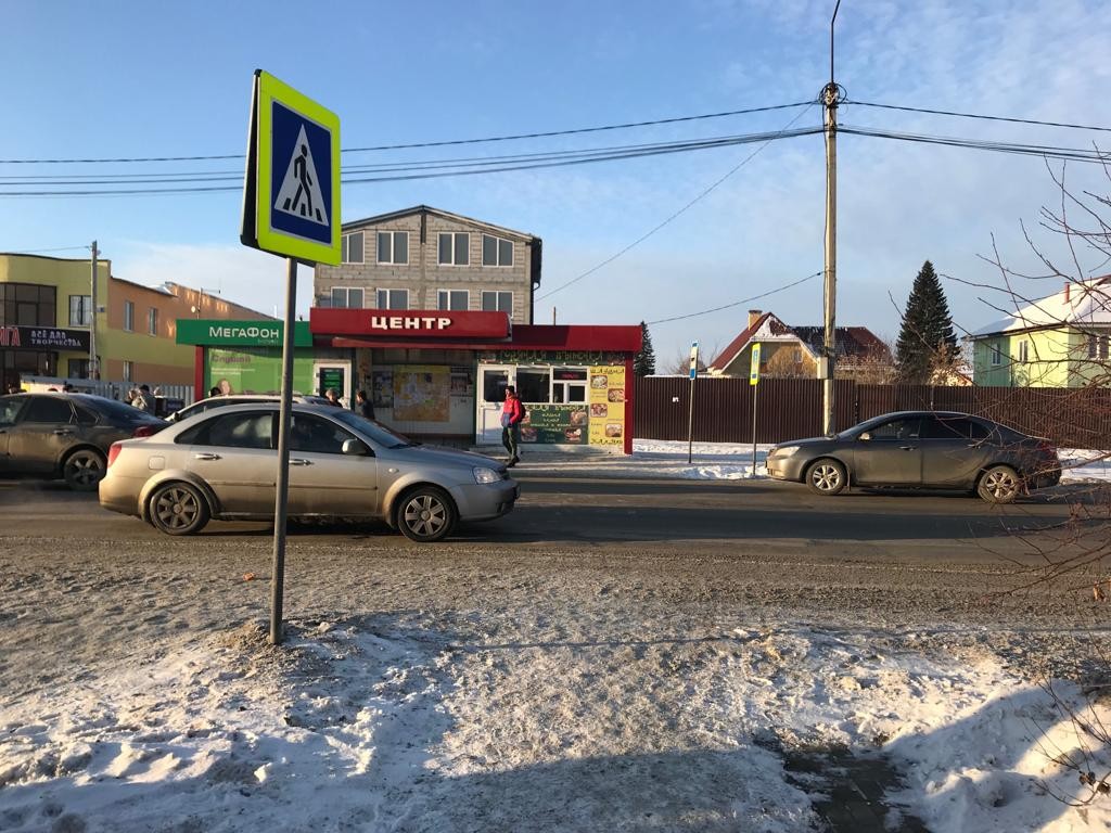 Мужчина за рулем Volvo сбил женщину, которая ему в матери годится, прямо на пешеходном переходе в самом центре Арамиля Мужчина за рулем Volvo сбил женщину, которая ему в матери годится, прямо на пешеходном переходе в самом центре Арамиля