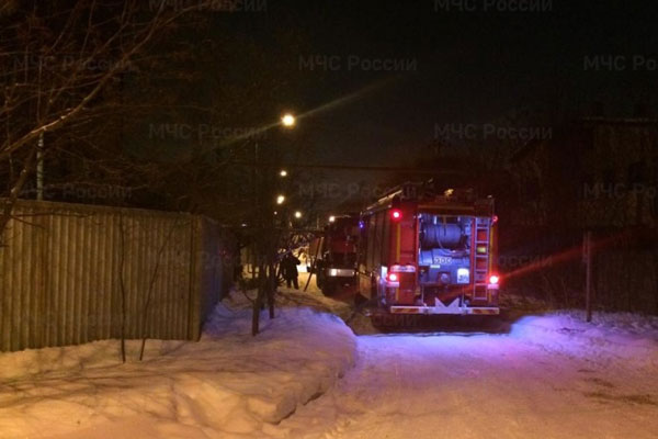 Накануне в Сысерти сгорела частная баня Накануне в Сысерти сгорела частная баня