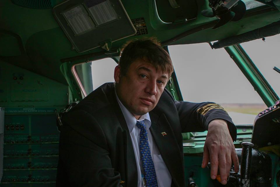 Над Арамилем и Екатеринбургом намотал 17 кругов! Летчик «Победы» ждал погоды над «Кольцово», а другие уходили на запасные аэродромы. Он сел!