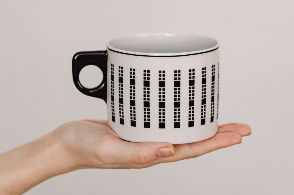 Сысертский фарфор будет продаваться в Москве: на изделиях появятся столичные достопримечательности  | «Фарфор Сысерти» выходит на московский рынок