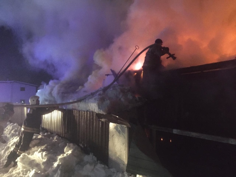 Накануне вечером в Арамиле сгорел садовый дом