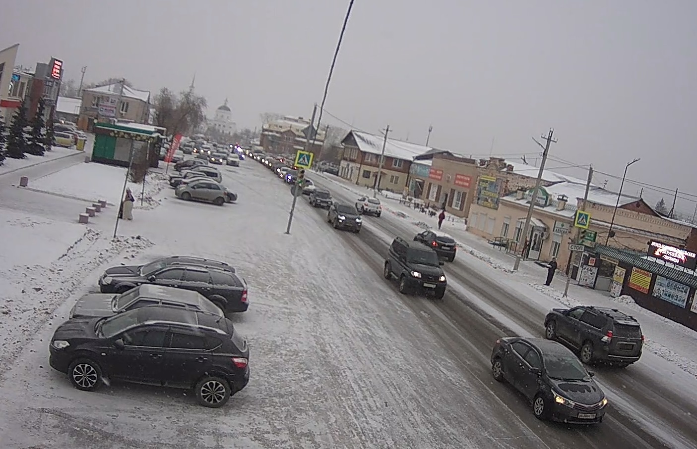 Самый короткий день года в Арамиле: смотрим, чем живет город под прицелом камер наружного видеонаблюдения