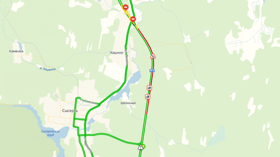 Уезжали — стояли, возвращались — встряли. Челябинский тракт в выходные водители называли проклятым местом. Некоторые поехали через Арамиль Уезжали — стояли, возвращались — встряли. Челябинский тракт в выходные водители называли проклятым местом. Некоторые поехали через Арамиль