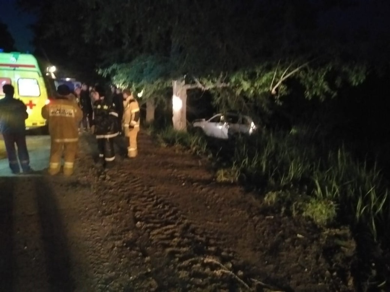 В Арамиле в ночном ДТП пострадал один человек