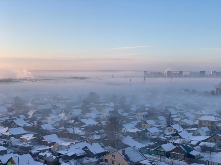 Арамиль в тумане: в Рождество город окутала дымка, видимость на дорогах ухудшилась. Несколько самолетов долго не могли сесть в Кольцово Арамиль в тумане: в Рождество город окутала дымка, видимость на дорогах ухудшилась. Несколько самолетов долго не могли сесть в Кольцово