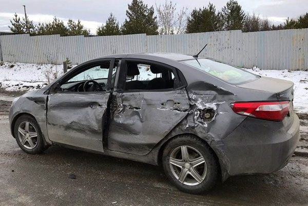 По маршруту Арамиль - Екатеринбург автобус с пассажирами протаранил иномарку По маршруту Арамиль - Екатеринбург автобус с пассажирами протаранил иномарку