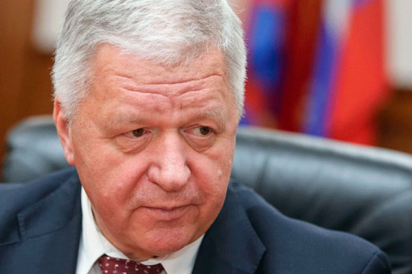 Махинации с государственными миллионами: главу ФНПР Михаила Шмакова и его родных подозревают в экономических преступлениях Махинации с государственными миллионами: главу ФНПР Михаила Шмакова и его родных подозревают в экономических преступлениях