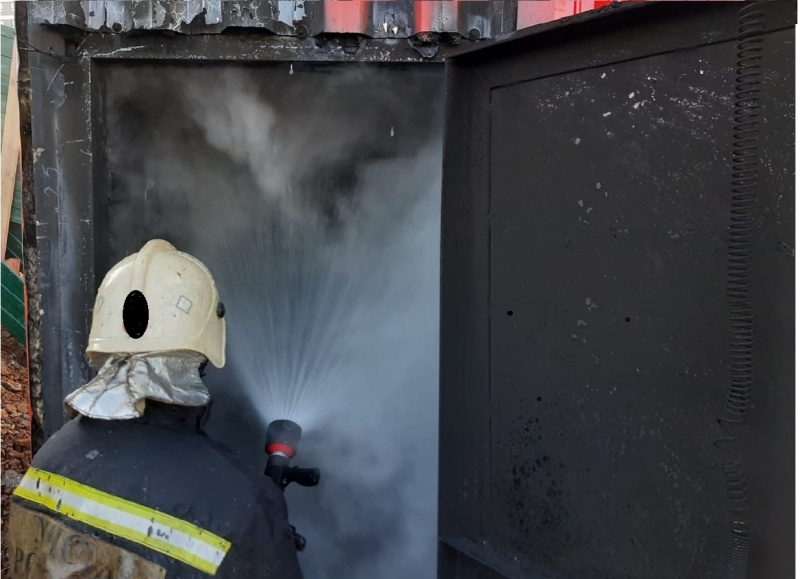 Накануне в Арамиле сгорел строительный вагончик