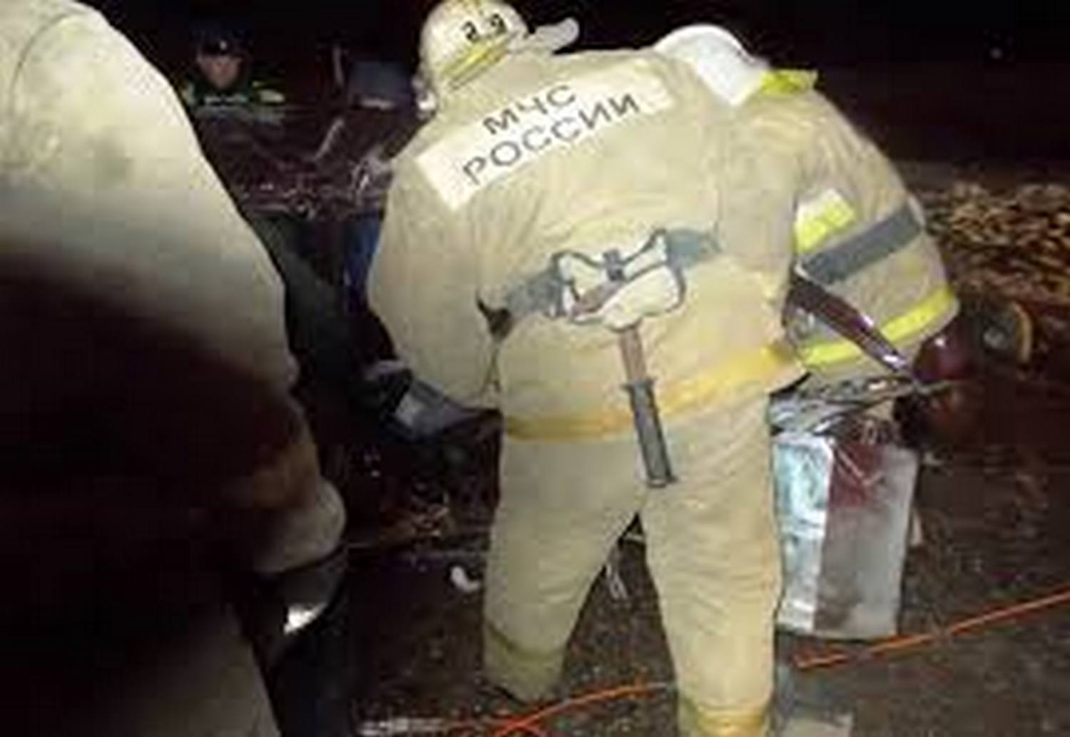 Водитель вазовской классики не справился с управлением на арамильской ул. Щорса — пострадал и он, и его пассажир. На место прибыли спасатели Водитель вазовской классики не справился с управлением на арамильской ул. Щорса — пострадал и он, и его пассажир. На место прибыли спасатели