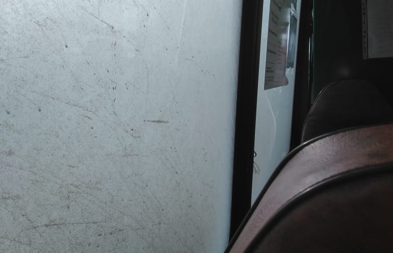 Арамильцы, проехавшиеся на автобусе № 182б, возмущены: думали, что садятся в общественный транспорт, а оказались там, где ничего не видно... Арамильцы, проехавшиеся на автобусе № 182б, возмущены: думали, что садятся в общественный транспорт, а оказались там, где ничего не видно...