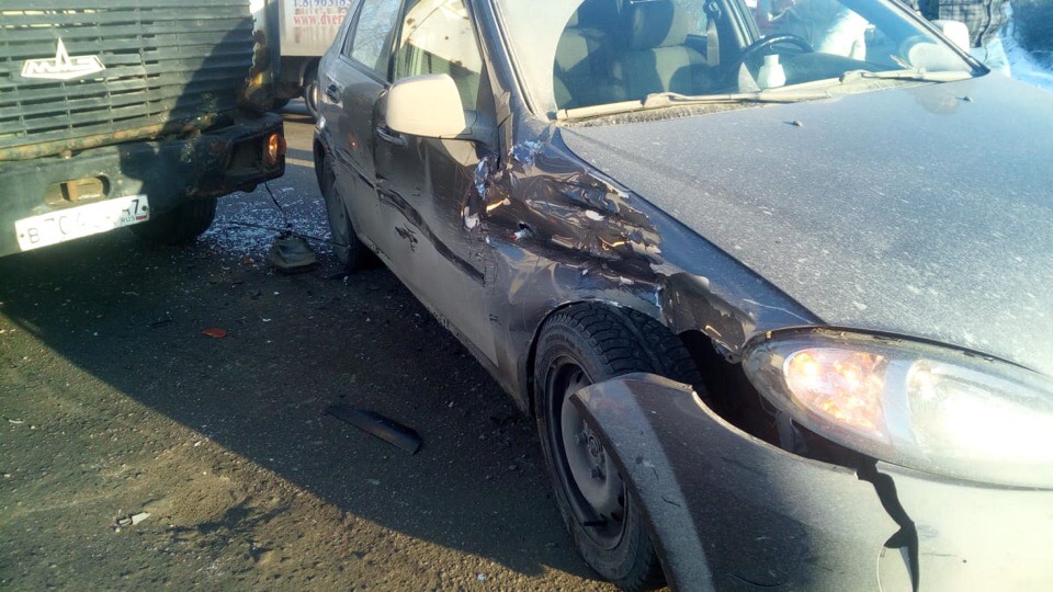 МАЗ ехал на красный: читатель Aramil.LIFE рассказала, как грузовик въехал в ее машину в Арамиле. «У всех в салоне ссадины и гематомы...» МАЗ ехал на красный: читатель Aramil.LIFE рассказала, как грузовик въехал в ее машину в Арамиле. «У всех в салоне ссадины и гематомы...»