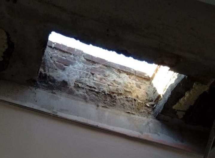 В арамильском Дворце культуры среди белого дня рухнула часть кровли — в момент ЧП в зале занимались дети. Только чудом никто не пострадал В арамильском Дворце культуры среди белого дня рухнула часть кровли — в момент ЧП в зале занимались дети. Только чудом никто не пострадал