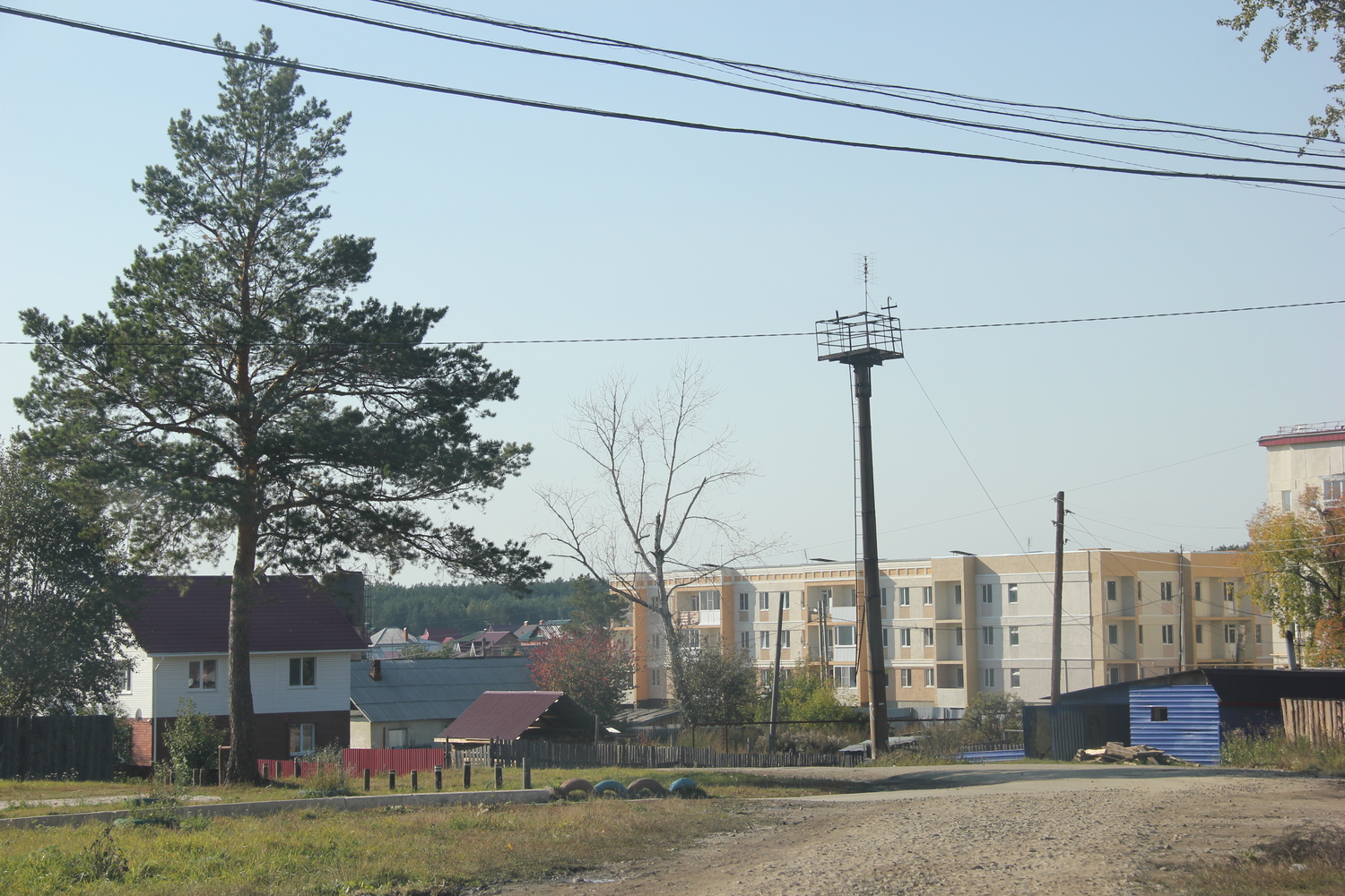 «Строительство замерло на стадии котлована и не будет завершено». Власть продолжает работать с измучившимися арамильскими дольщиками