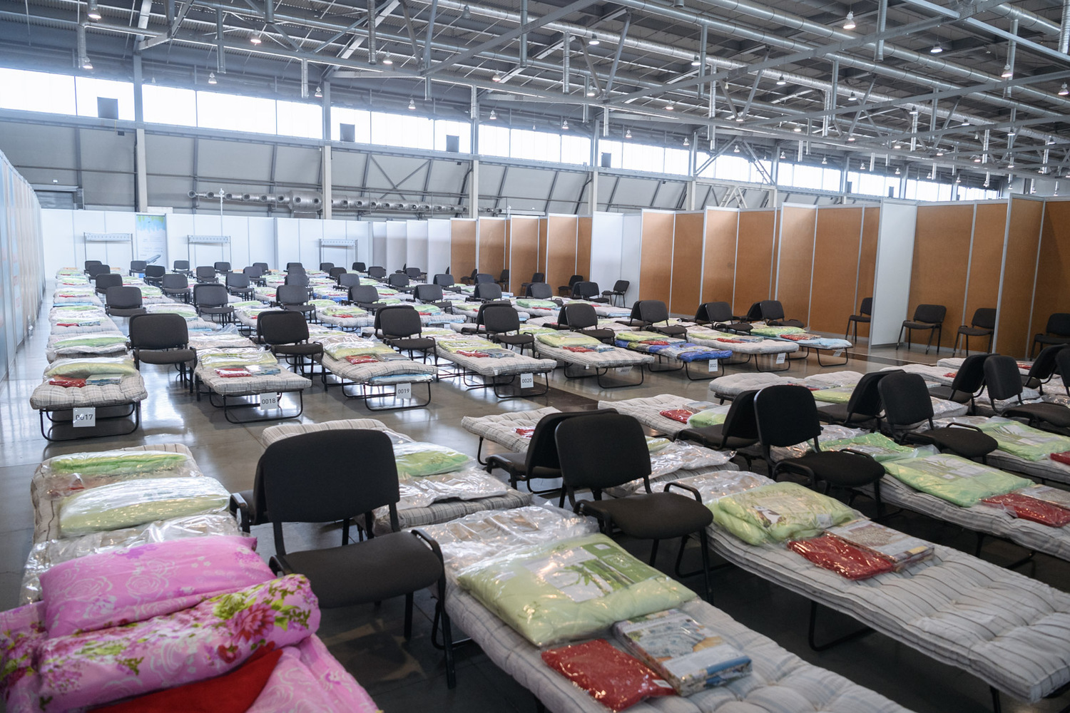 Губернатору Куйвашеву и полпреду Цуканову показали, куда в случае роста заболевших коронавирусом, вас повезут на лечение и на изоляцию