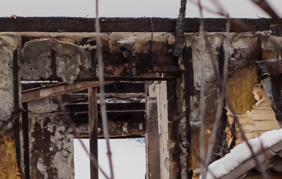 Попарились, называется! В ночь на воскресенье в садовом товариществе в Арамиле вспыхнула баня Попарились, называется! В ночь на воскресенье в садовом товариществе в Арамиле вспыхнула баня