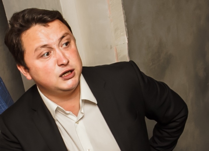 СРОЧНО! Испанский интерпол задержал скандального застройщика Захара Ивачева, который «кинул» сотни арамильцев и жителей Свердловской области