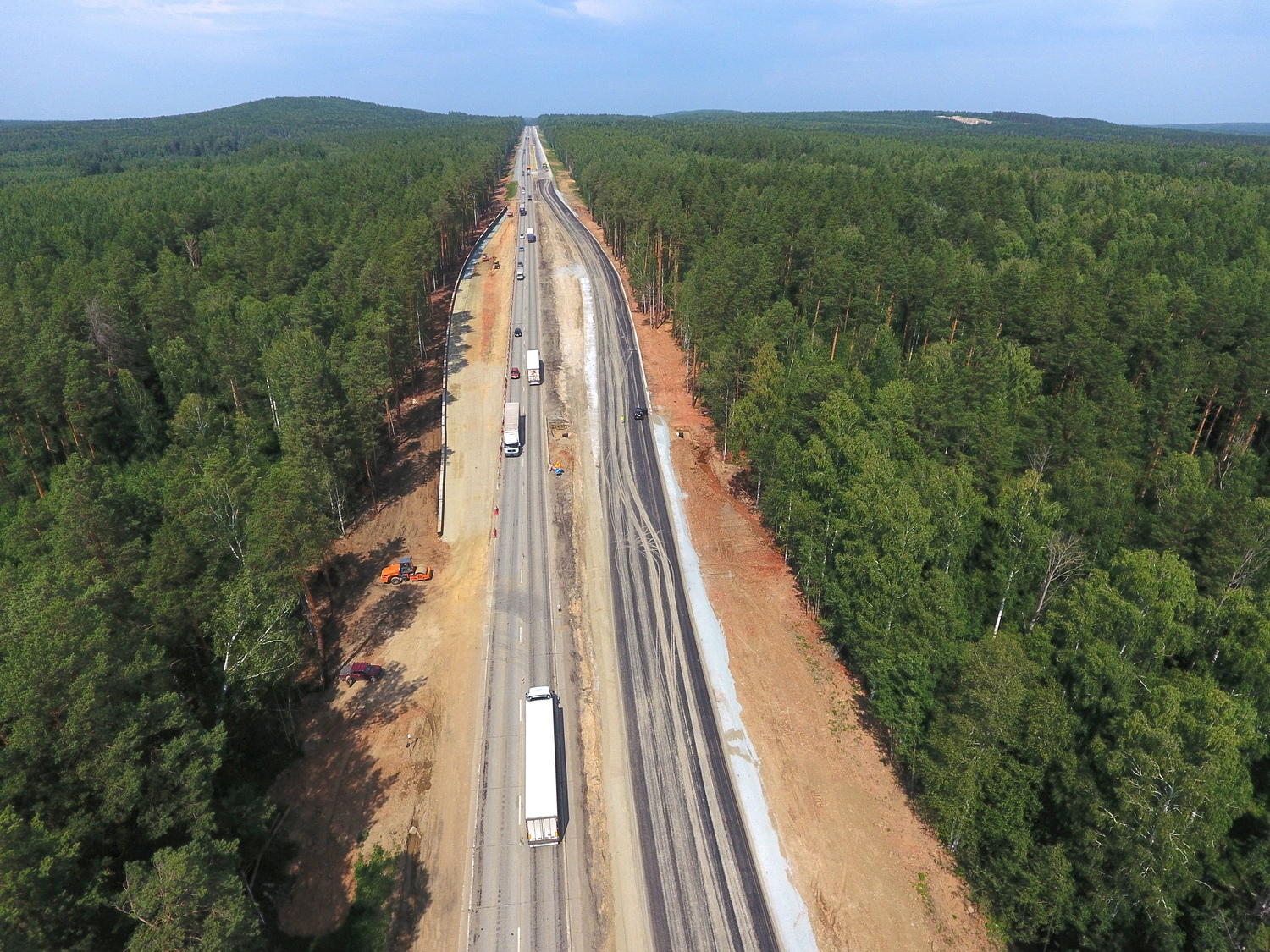 «Ремонт идет опережающими темпами»: все, что надо знать про обновление Челябинского тракта, из-за которого трудно ездить в сторону Арамиля «Ремонт идет опережающими темпами»: все, что надо знать про обновление Челябинского тракта, из-за которого трудно ездить в сторону Арамиля