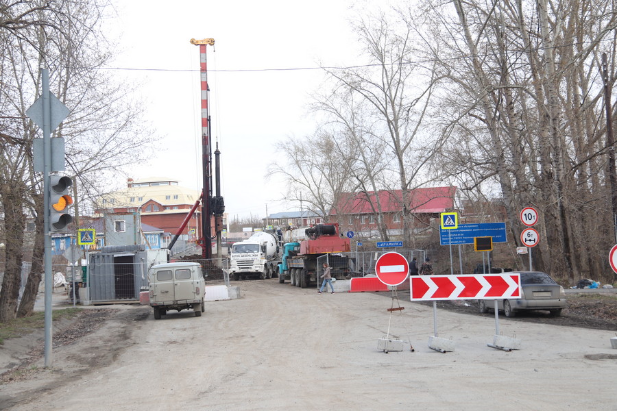 Работы идут даже по выходным: реконструкция моста через Арамилку — взглядом фотографа Aramil.LIFE. «Мы уже устали от такого к нам внимания» Работы идут даже по выходным: реконструкция моста через Арамилку — взглядом фотографа Aramil.LIFE. «Мы уже устали от такого к нам внимания»