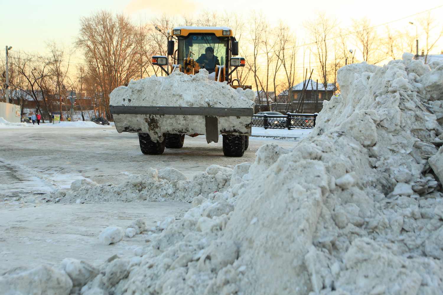 Арамильцы считают, что качество уборки городских и поселковых улиц от снега далеко не на высоте. «Центр лижут, а на окраины наплевали...»