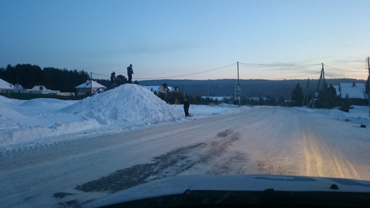 «Горка» «растаяла»: дорожные полицейские выдохнули — в Арамиле и Сысерти никто из детей под колеса машин за зиму не угодил! «Горка» «растаяла»: дорожные полицейские выдохнули — в Арамиле и Сысерти никто из детей под колеса машин за зиму не угодил!