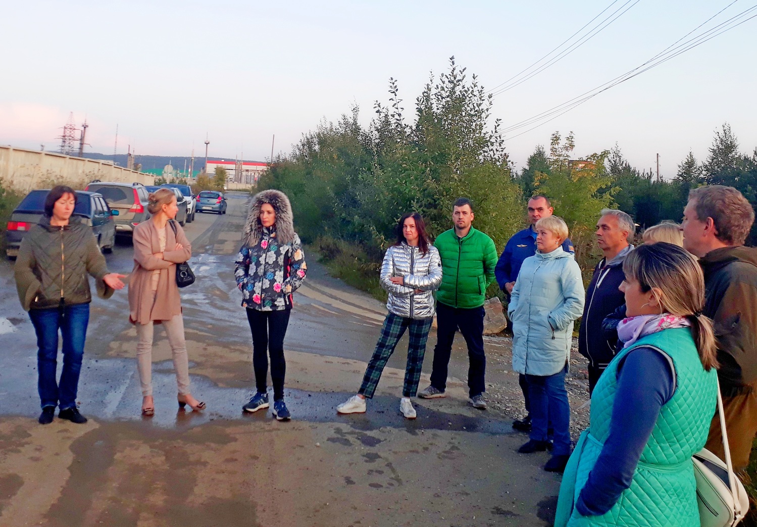 «Оставьте наш лес в покое». Арамильцы вызвали депутатов к деревьям, которые власть хочет вырубить и построить детский сад. О чем шла речь? «Оставьте наш лес в покое». Арамильцы вызвали депутатов к деревьям, которые власть хочет вырубить и построить детский сад. О чем шла речь?