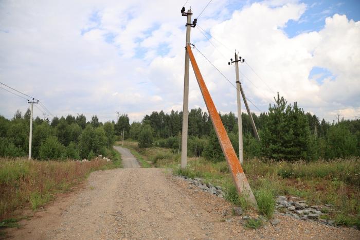 Теплое поле готовят к жизни: в арамильский микрорайон протянут свет, воду и дороги | В арамильском микрорайоне Теплое поле завершают обустройство дорог