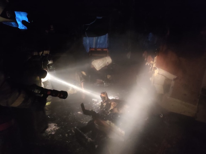 Ночью в Арамиле загорелся частный жилой дом