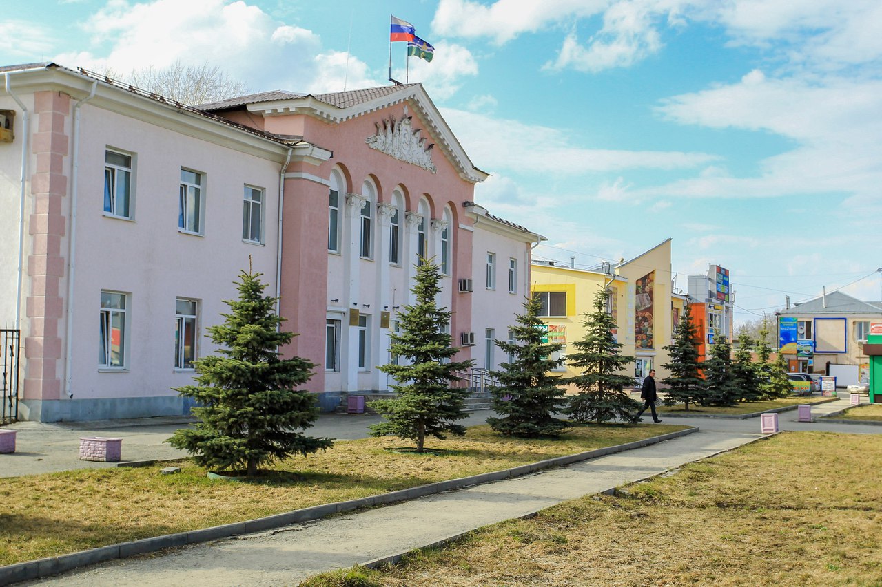 «Садись, два?» Областные власти просят жителей городов, в том числе и Арамили, оценивать своих мэров. Если оцените не очень, учинят проверки