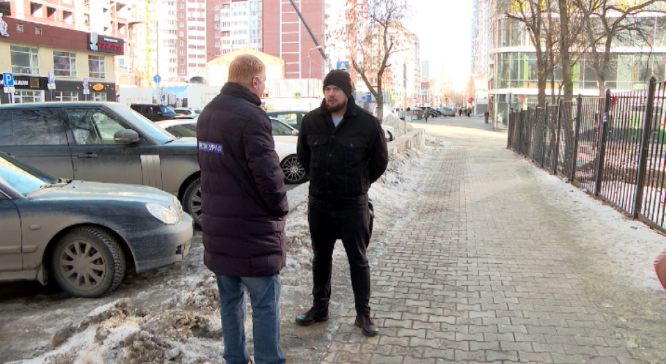 Житель Арамиля вынужден выплачивать долги своего полного тезки с Алтая Житель Арамиля вынужден выплачивать долги своего полного тезки с Алтая